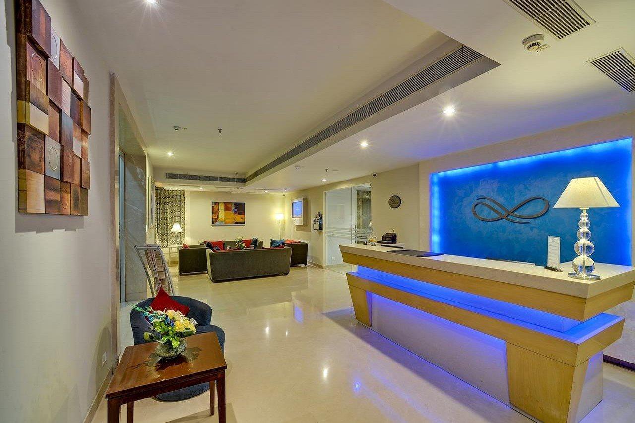 Sarovar Portico Naraina, Hotel New Delhi Bagian luar foto