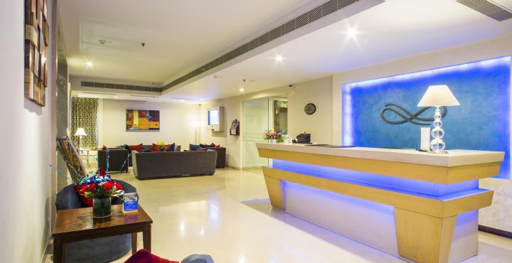Sarovar Portico Naraina, Hotel New Delhi Bagian luar foto