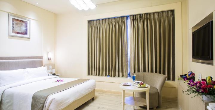 Sarovar Portico Naraina, Hotel New Delhi Bagian luar foto