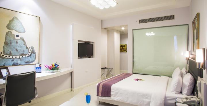 Sarovar Portico Naraina, Hotel New Delhi Bagian luar foto